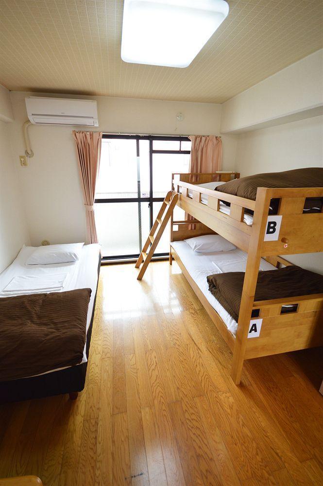 Guest House Hokorobi Fukuoka  Bagian luar foto