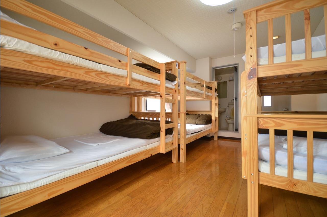 Guest House Hokorobi Fukuoka  Bagian luar foto