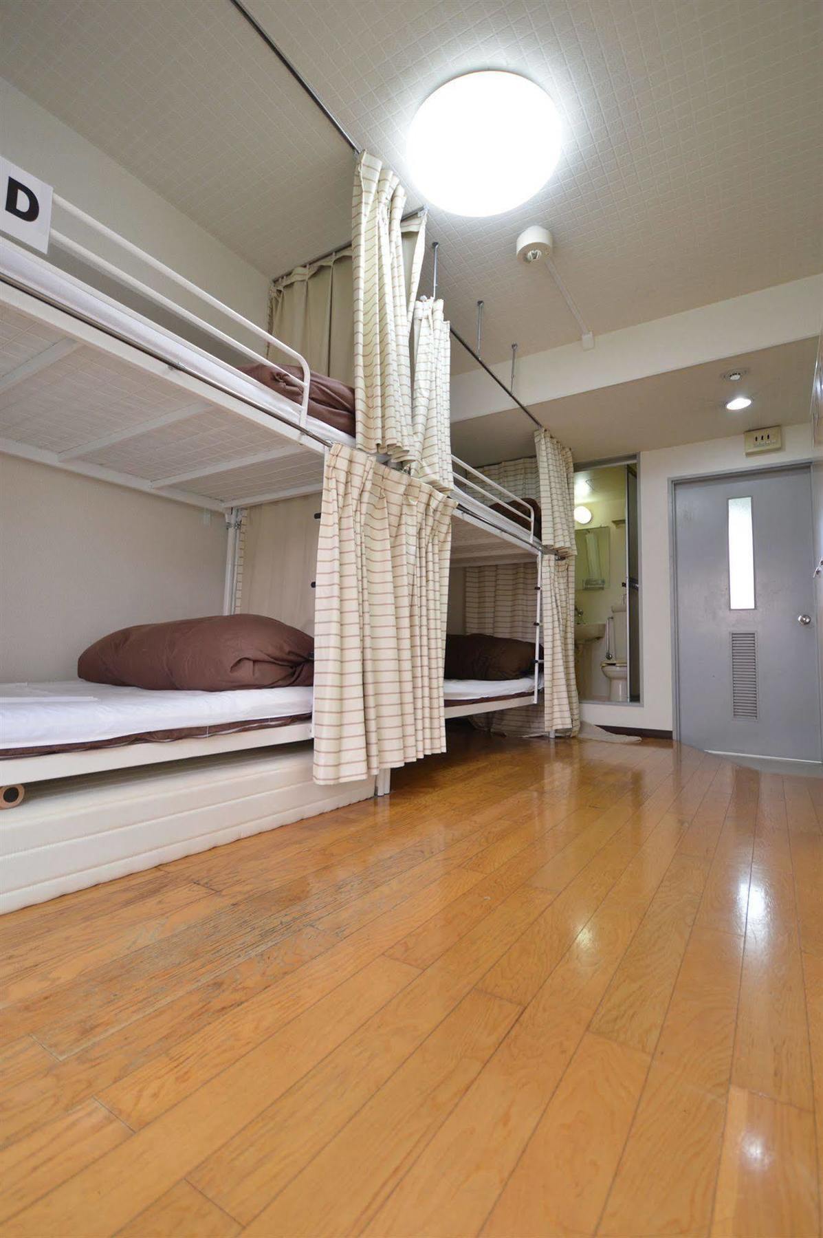 Guest House Hokorobi Fukuoka  Bagian luar foto