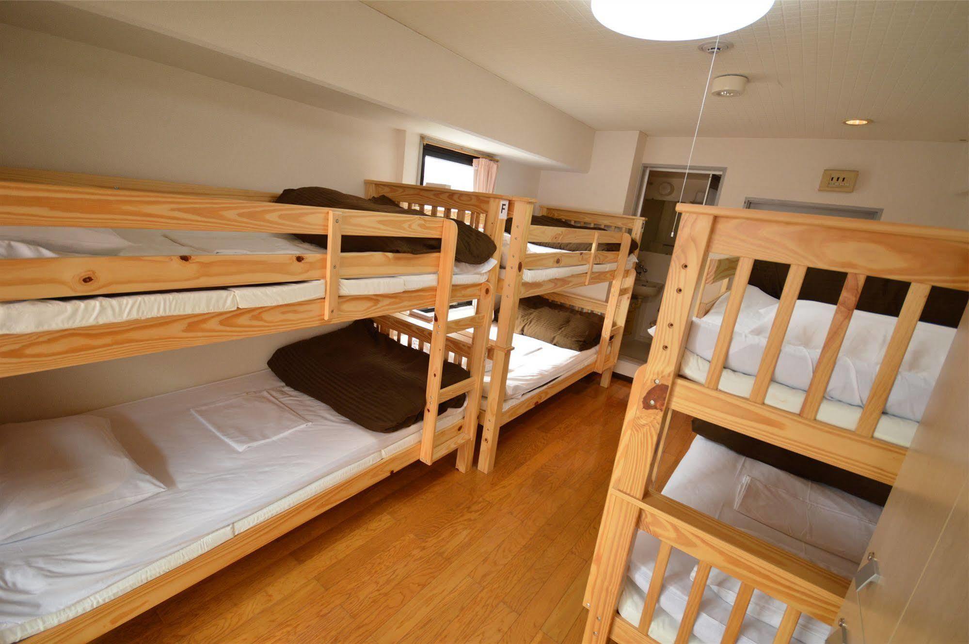 Guest House Hokorobi Fukuoka  Bagian luar foto